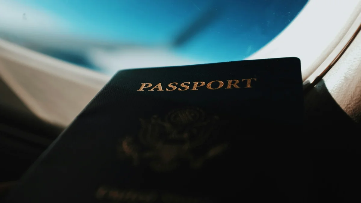 【2026年最新】海外旅行保険が強いクレジットカード決定版!「自動付帯」と「利用付帯」の違い・合算テクニック